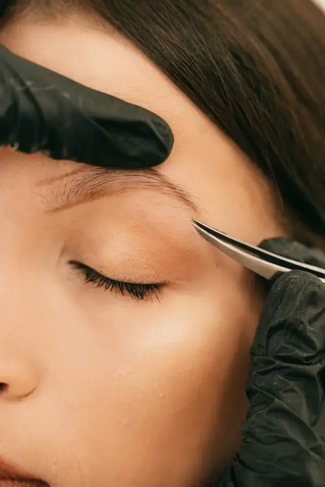 Stylizacja brwi - Beauty Perła