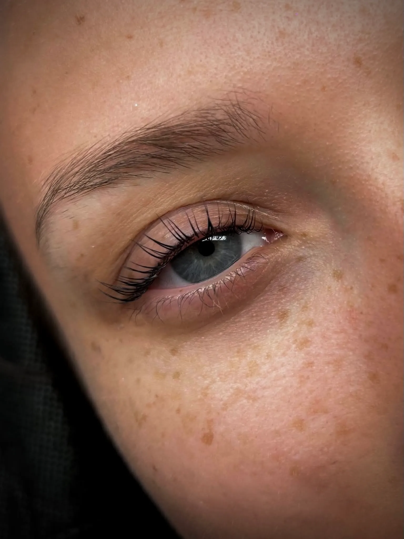 Zabieg na rzęsach w salonie Beauty Perła w Bydgoszczy